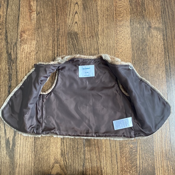 Faux fur vest - Picture 2 of 3